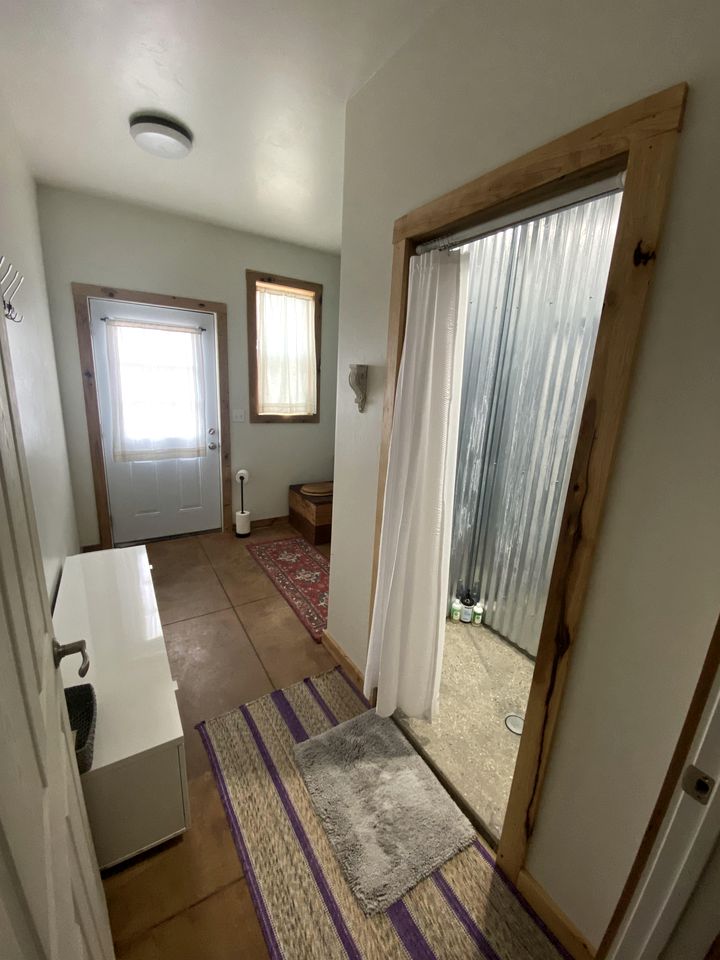 Modern Cabin Rental for Glamping in Colorado