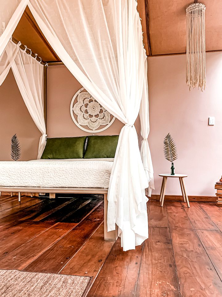 Unique Cabin for a Beautiful Luxury Couples Vacation