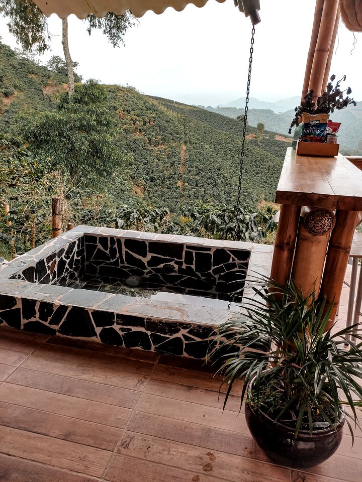 Stunning Mountainside Hut makes for a Beautiful Couples Retreat