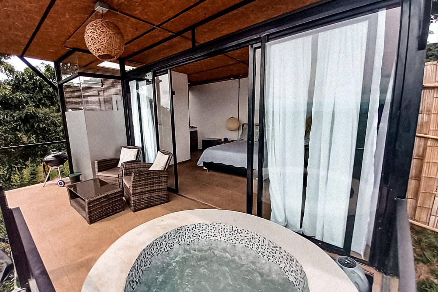 Beautiful Mountainside rental, a True Colombian Heaven