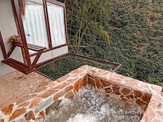 Huts (Colombia, Palestina, Caldas)