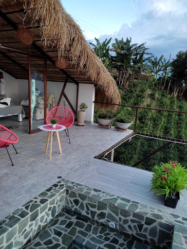 Huts (Colombia, Palestina, Caldas)