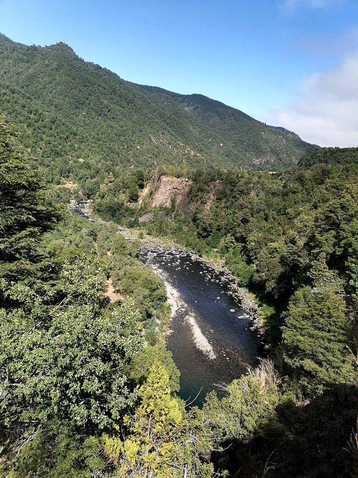 Rural Bell Tent makes for a Beautiful Chile Retreat