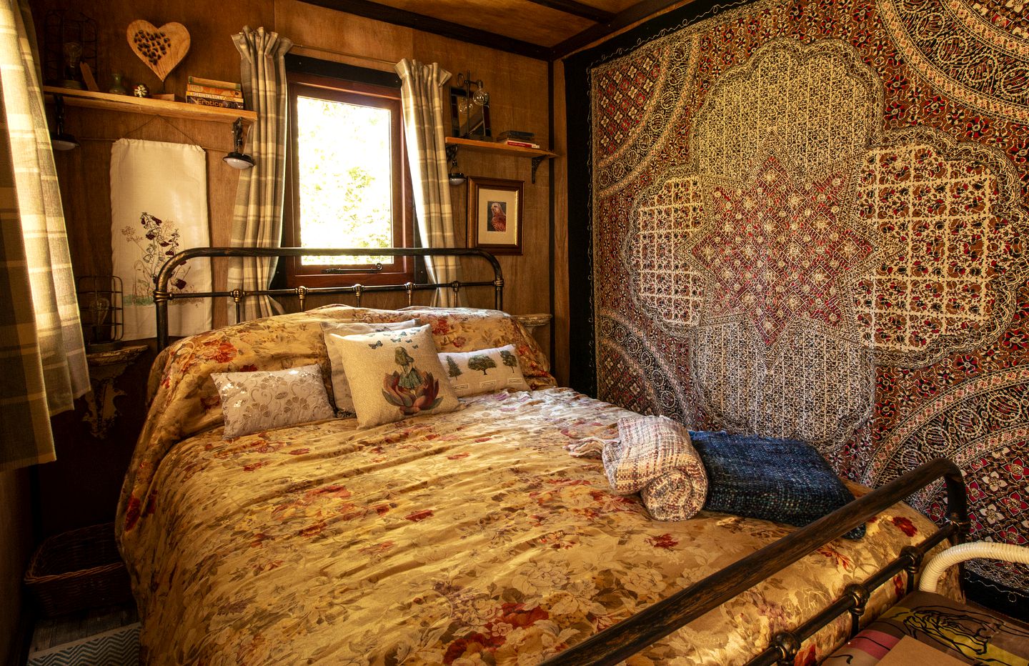 Myddfai Hut Rental for a Romantic Getaway