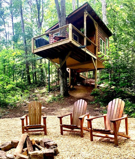 Tree Houses (United States of America, Copperhill, Tennessee)