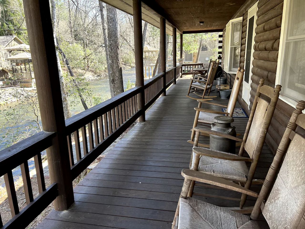 Rustic Log Cabin Rental near Chattahoochee National Forest, Georgia