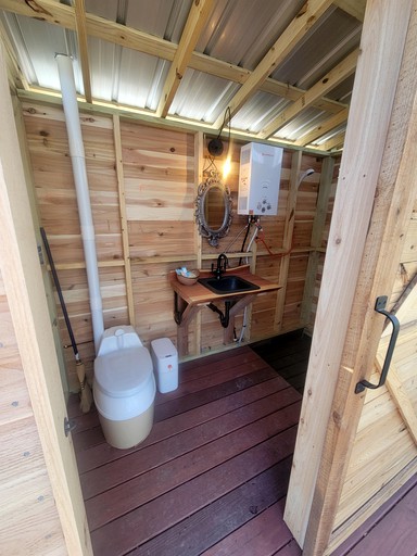 Bell Tents (United States of America, --, South Carolina)