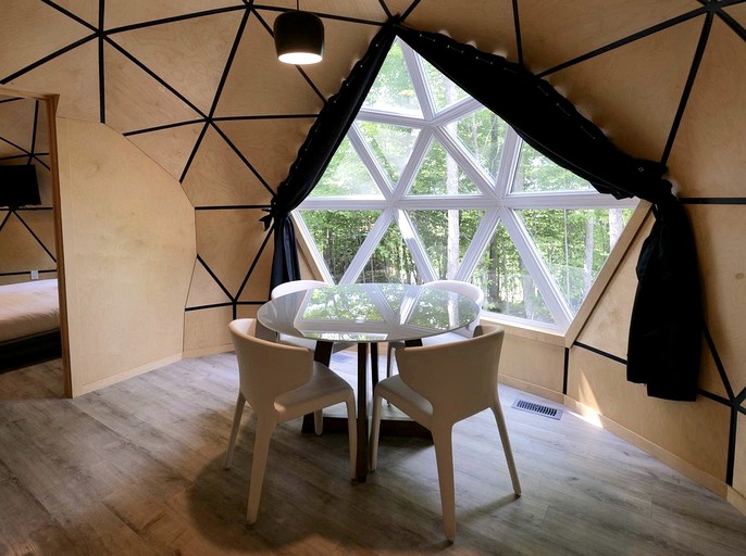 Domes (Canada, Mont Tremblant, Quebec)