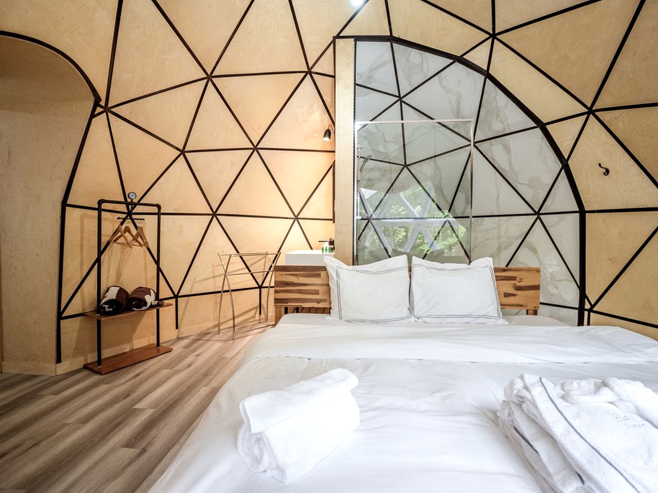 Mont Tremblant Glamping Double Dome, Ideal for a Romantic Escape!