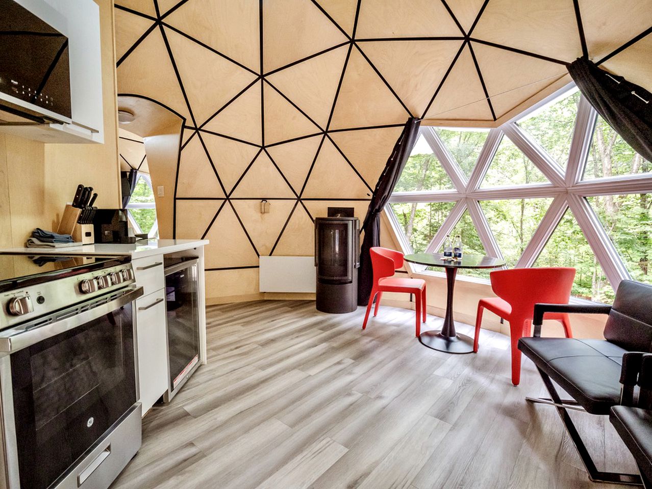 Mont Tremblant Glamping Double Dome, Ideal for a Romantic Escape!