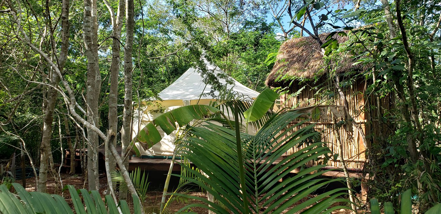 Charming Tent Getaway with a Pool near Conkal, Mexico