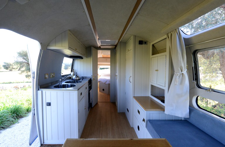 Airstreams (Italy, --, Puglia)