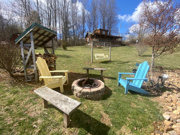 Cabins (United States of America, Fancy Gap, Virginia)