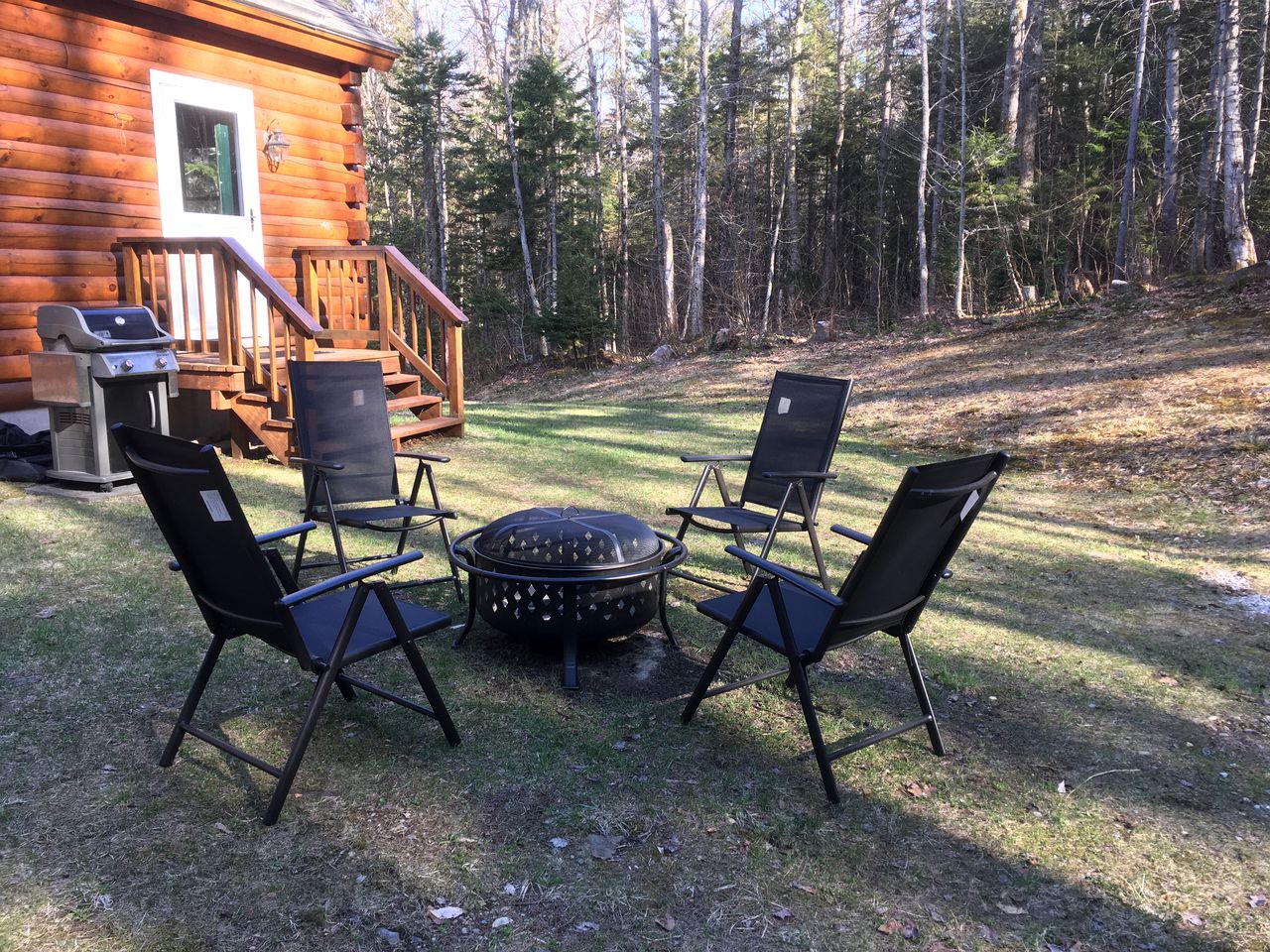 Luxury Pet-Friendly Cabin for Relaxing Family Glamping in Dover, Vermont