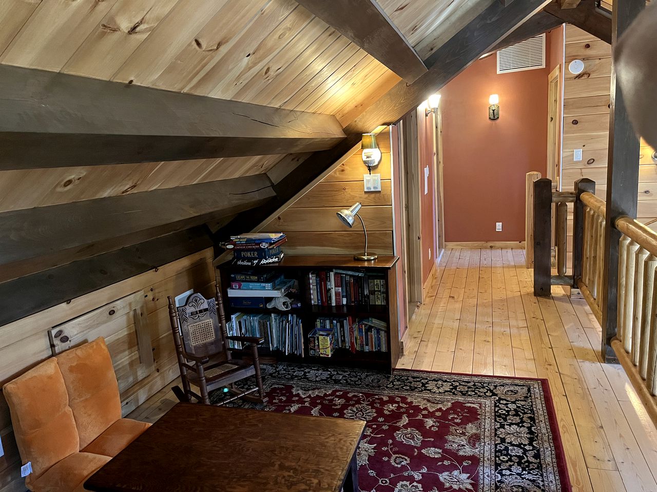 Luxury Pet-Friendly Cabin for Relaxing Family Glamping in Dover, Vermont