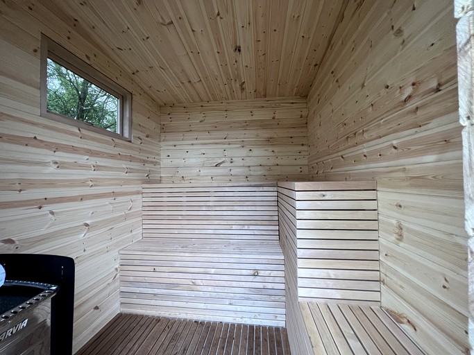 Bell Tents (United Kingdom, --, --)