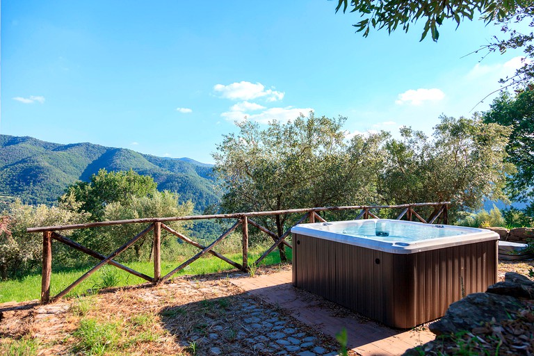 Cottages (Italy, Arezzo, Tuscany)