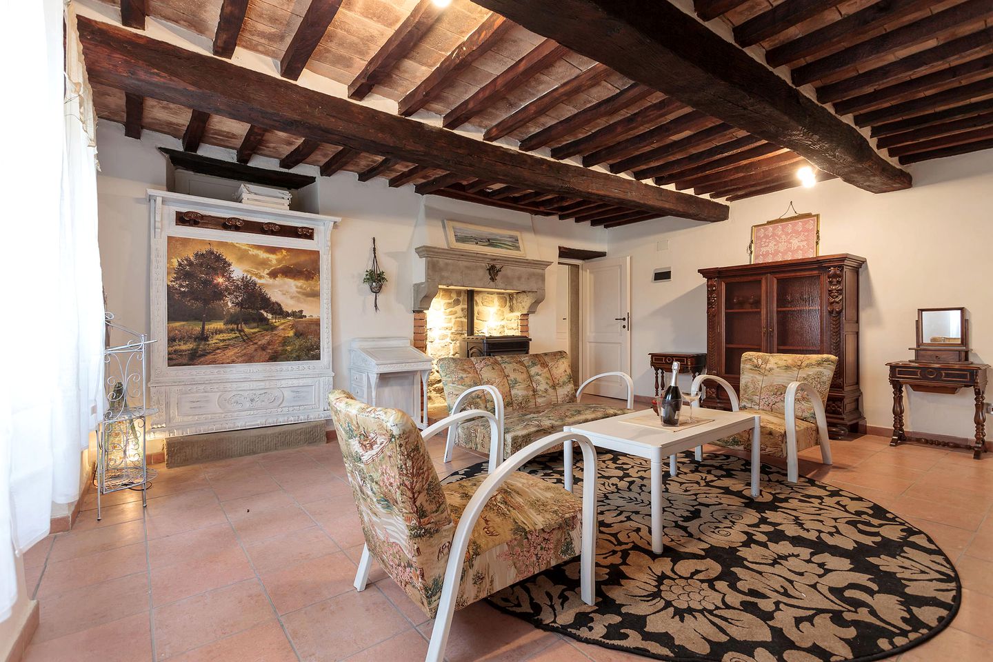 Tuscan Country House Perfect for Family and Friends in Arezzo, Italy