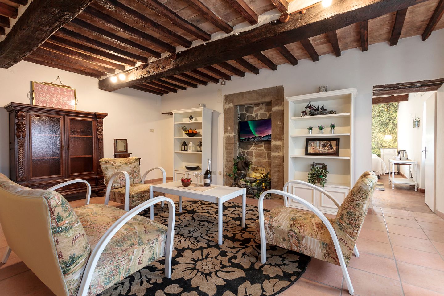 Tuscan Country House Perfect for Family and Friends in Arezzo, Italy