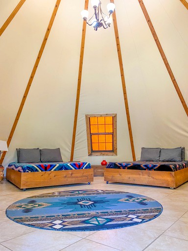 Tipis (United States of America, Geronimo, Texas)