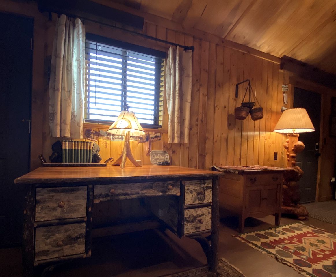 Modest Hickory Log Cabin near Idaho Falls, Perfect for a Family Getaway