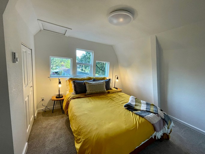 The Blueberry Cabin 3bdrm near Hood Canal Marina, Vacation Rentals