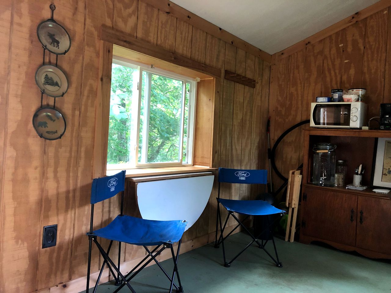 Charming Cabin for the Best of Maine Glamping in Monroe