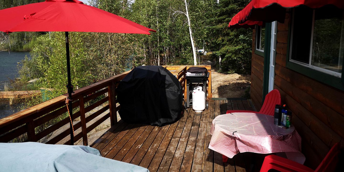 Cozy Cabin near Graham Lake in Yellowknife, Perfect for Watching the Aurora Boreal