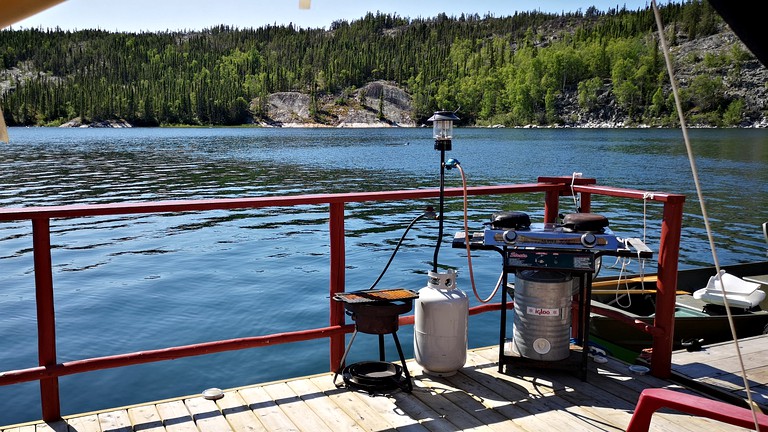 Floating Homes (Canada, Yellowknife, Northwest Territories)