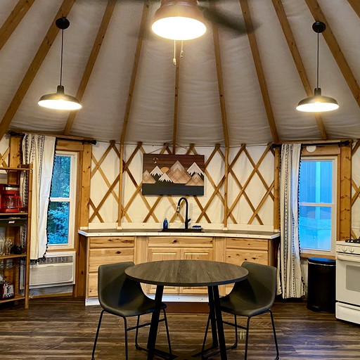 Yurts (United States of America, Mill Spring, North Carolina)