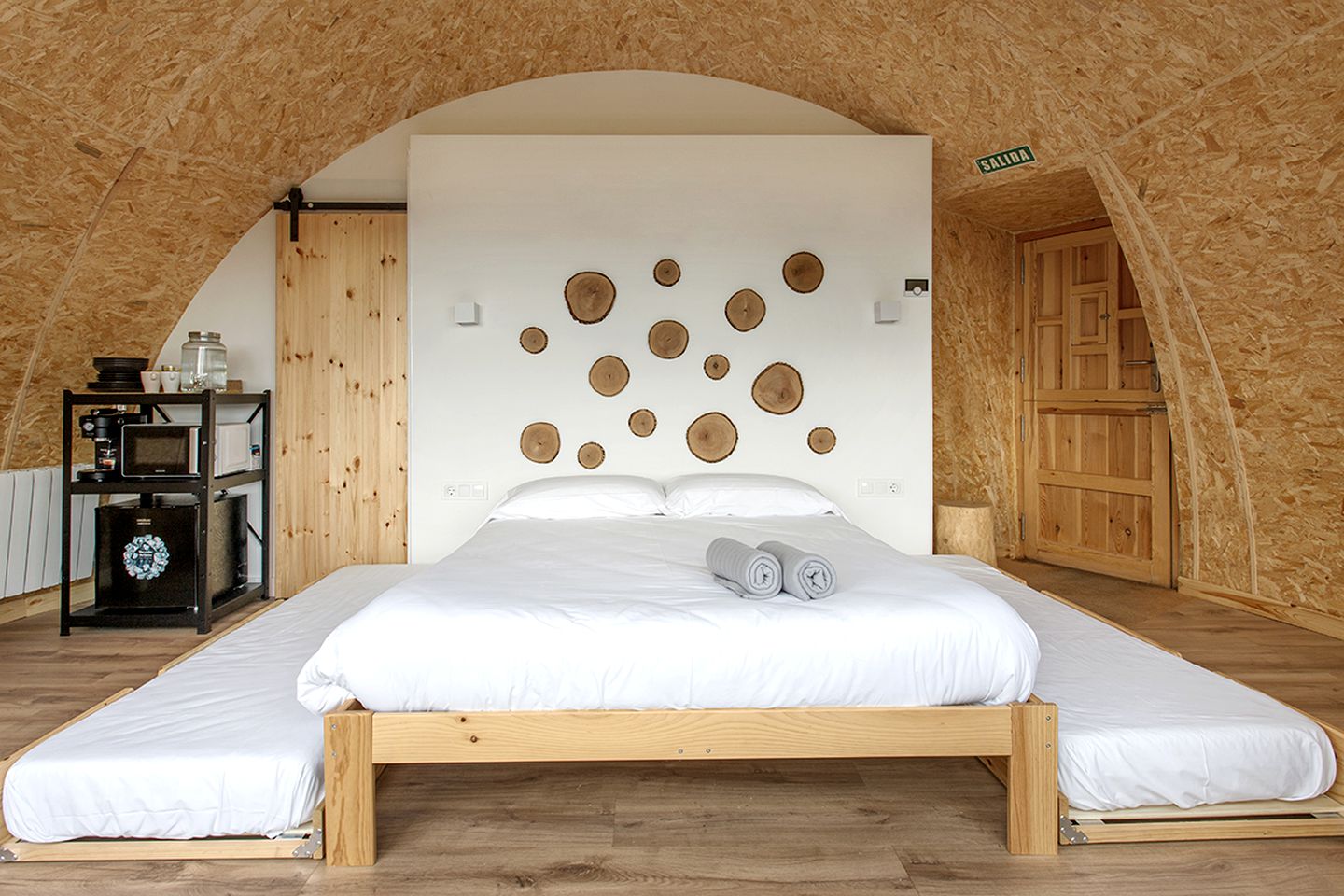 Idyllic Igloo Glamping in Navarre, Spain for an Unforgettable Experience in Nature!