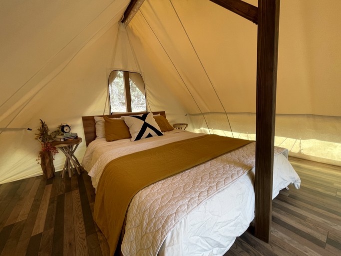 Tented Cabins (United States of America, Mancos, Colorado)