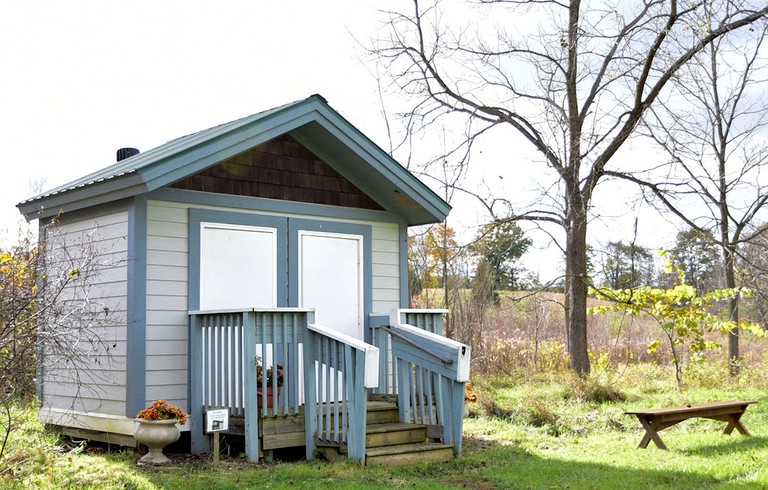 Cabins (United States of America, Manchester, Michigan)