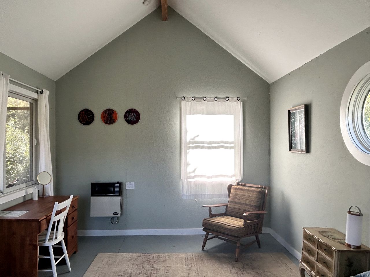 Cozy Eco-Glamping Cabin near Ann Arbor for Yoga and Swimming