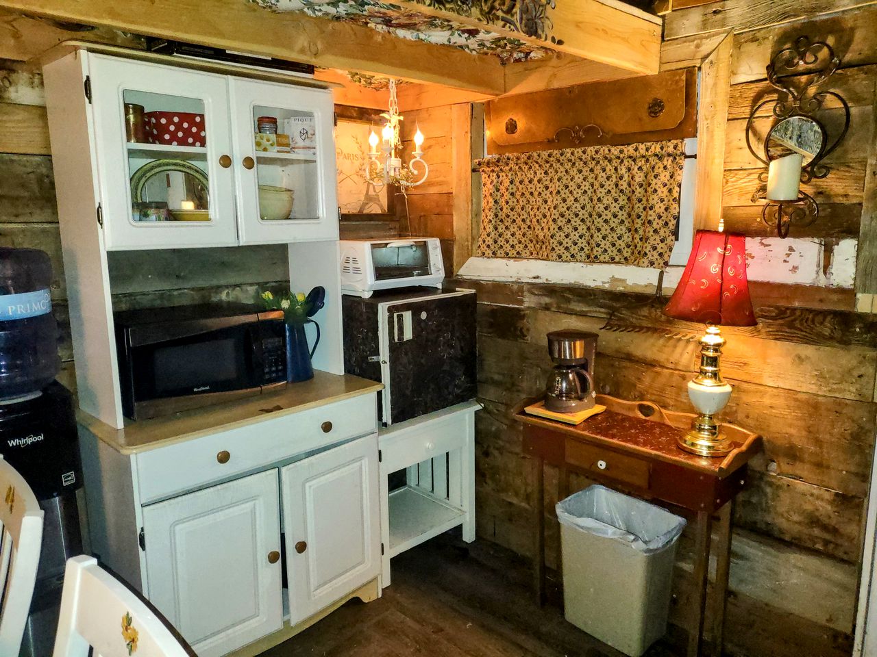 Bohemian Forest Glamping in a Tiny House near Boise, Idaho
