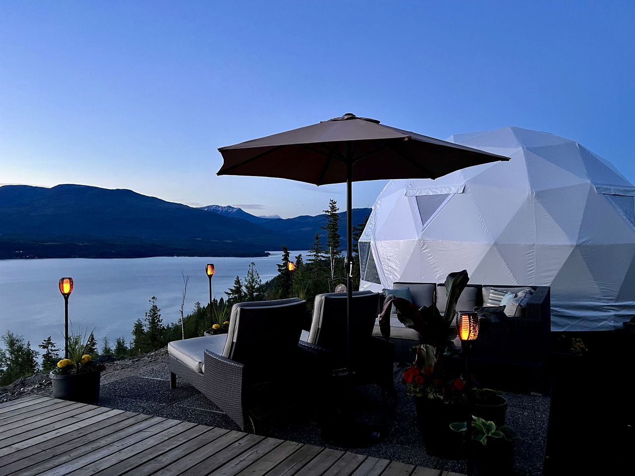 Pet-Friendly Shuswap Lake Glamping Dome for Outdoor Adventure