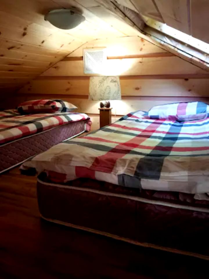 Romantic Getaway in a Tiny Cabin in McKellar, Ontario