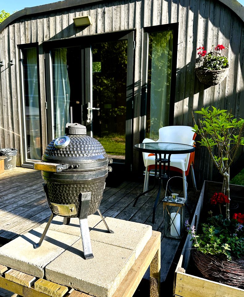 Forest Hut Perfect for Glamping Weekend near Samogitian National Park, Lithuania