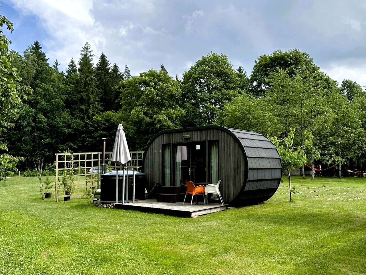 Forest Hut Perfect for Glamping Weekend near Samogitian National Park, Lithuania