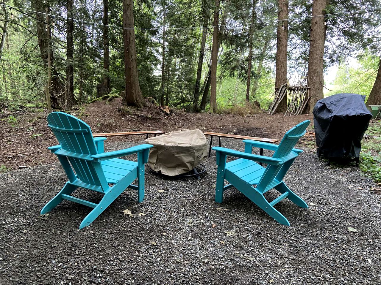 Family Style Glamping Vacation in Pet-Friendly Tiny House in Washington