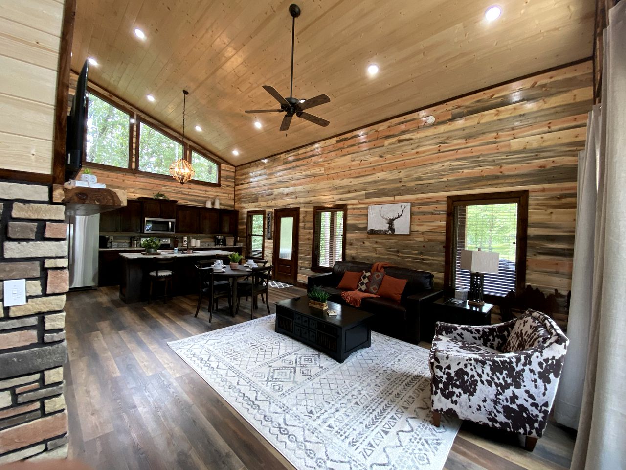 Luxury Glamping in Oklahoma near Mountain Fork Lake, Ideal for Family Vacations