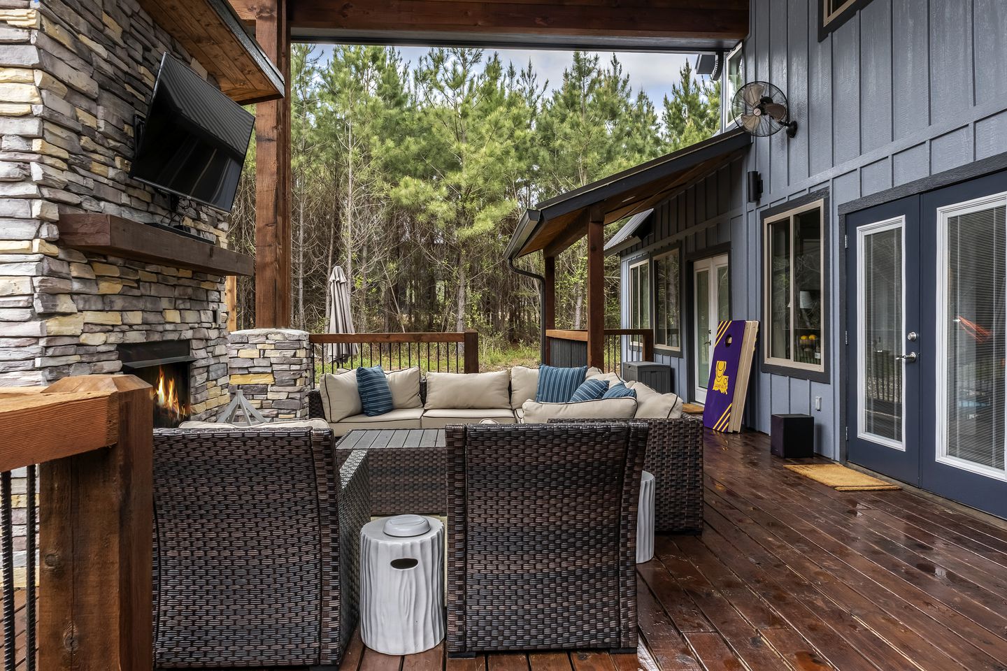 Pet-friendly Luxury Cabin for Glamping Family Holiday in Broken Bow, Oklahoma