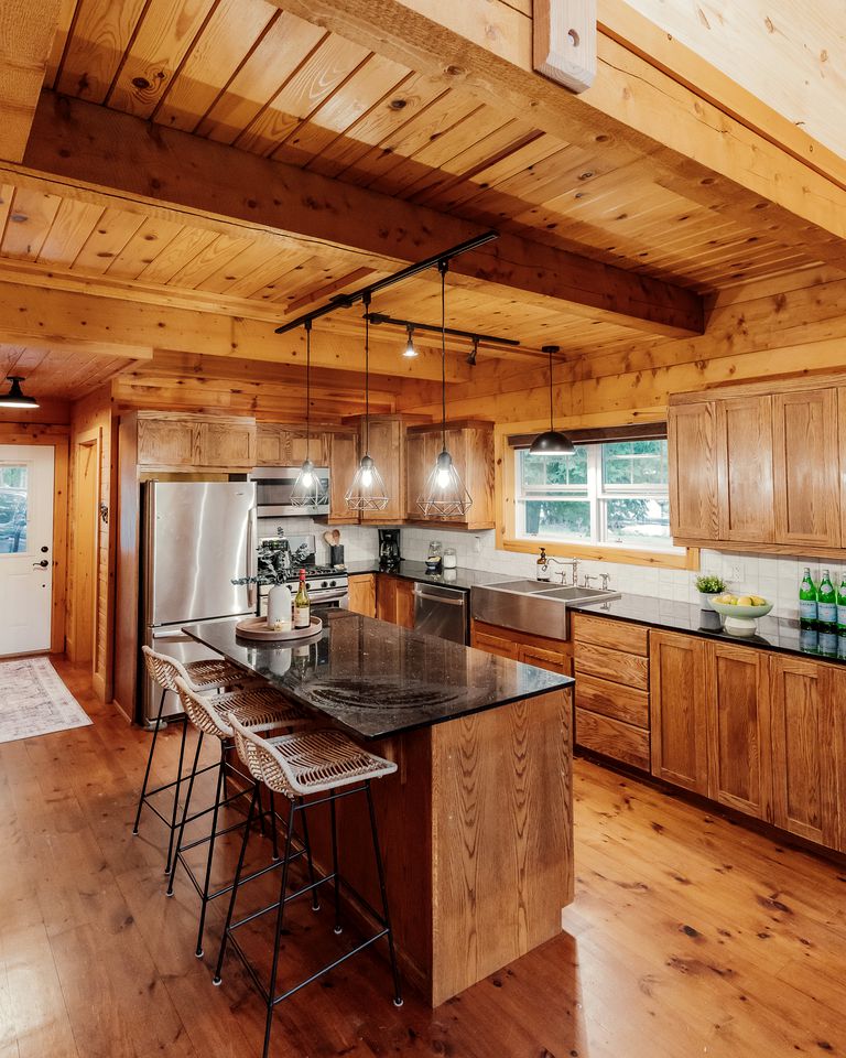 Pet-Friendly Cabin, Ideal for Family Glamping Trips in Ontario