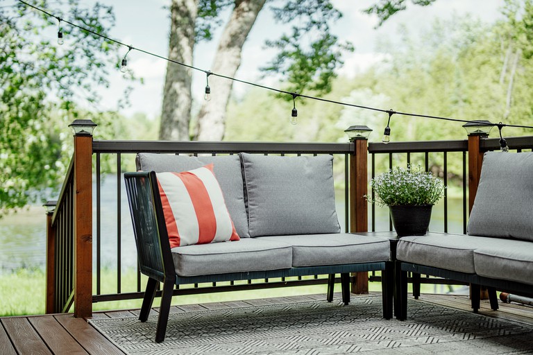 Cabins (Canada, Lanark, Ontario)