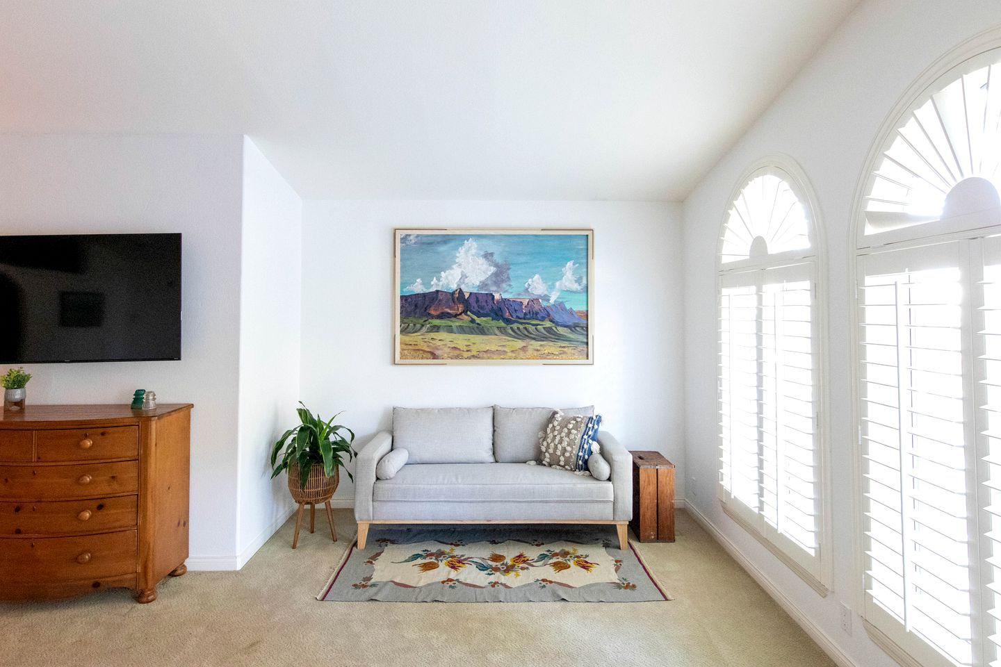 Luxury Villa near the Beach in California, Great for Group Vacations