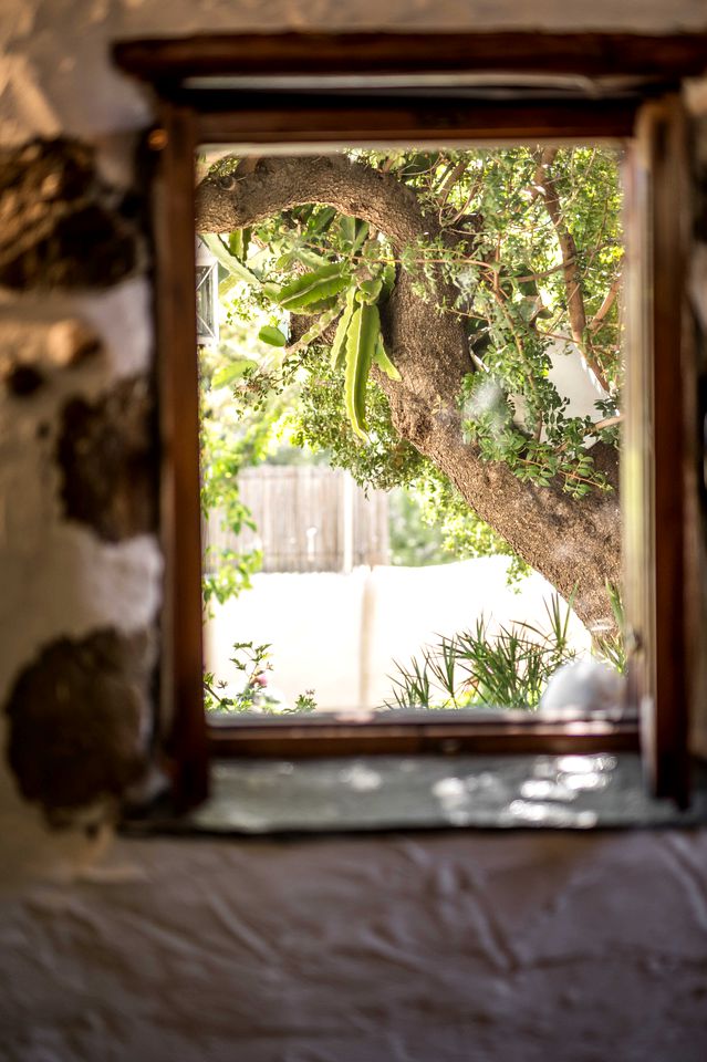 Charming Cottage for Glamping near Picturesque Sandy Beaches in Historic Crete