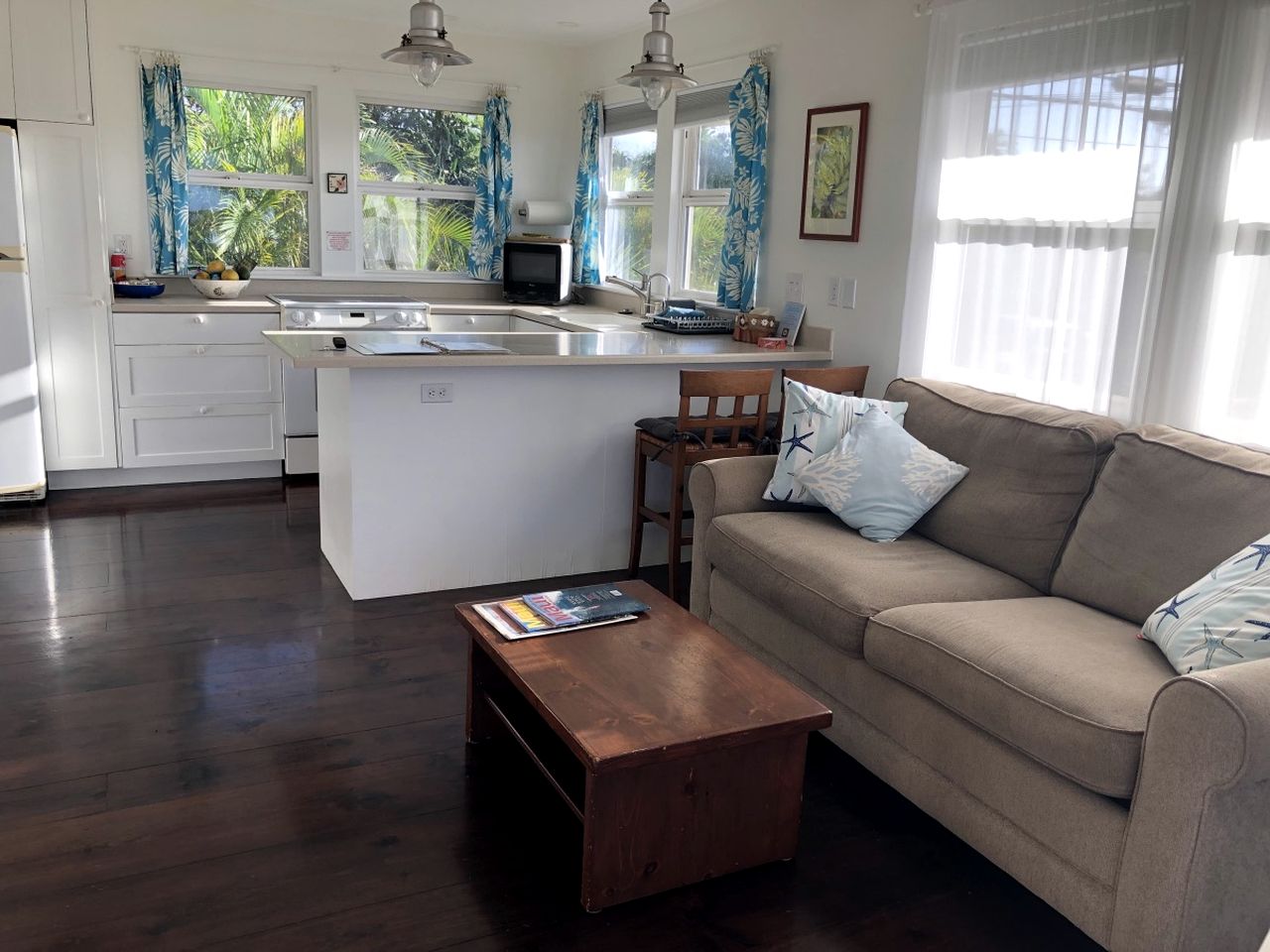 Oceanfront Cottage Rental for Couples Retreat on North Shore of Maui, Hawaii