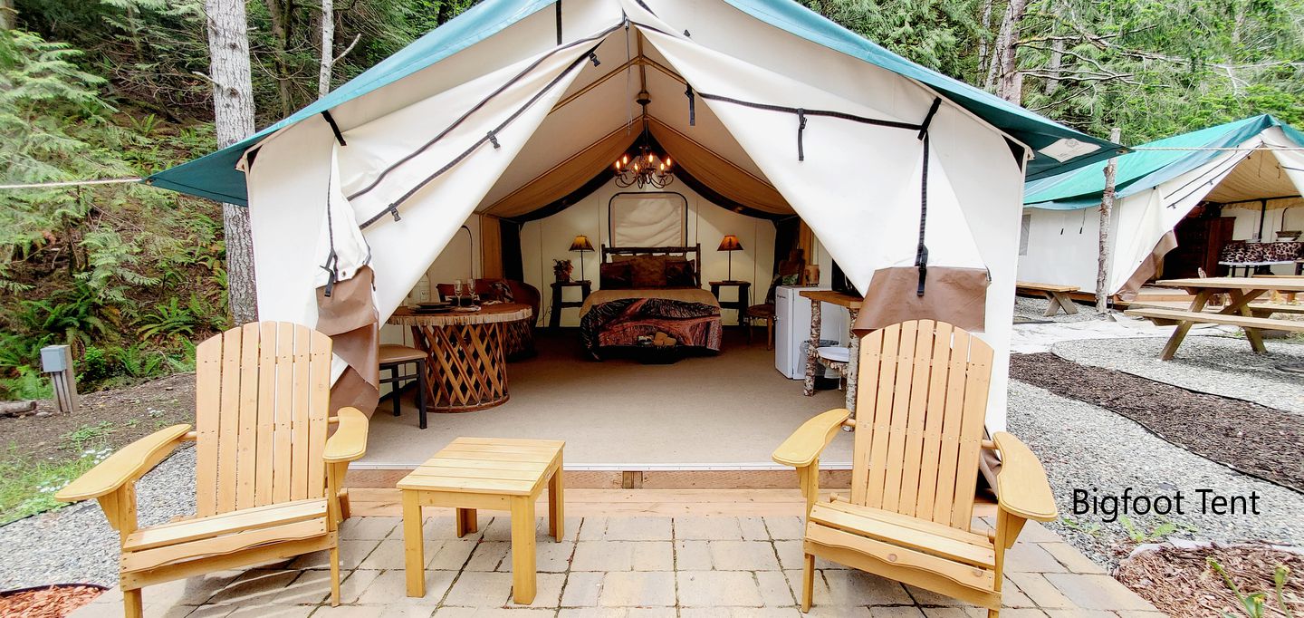 Lovely Glamping Tents for Romantic Weekends in Nature in Washington