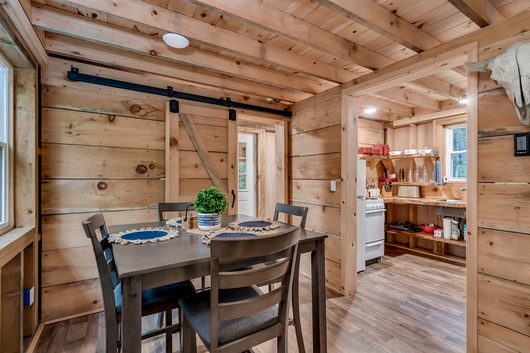 Cabins (United States of America, Brantingham, New York)