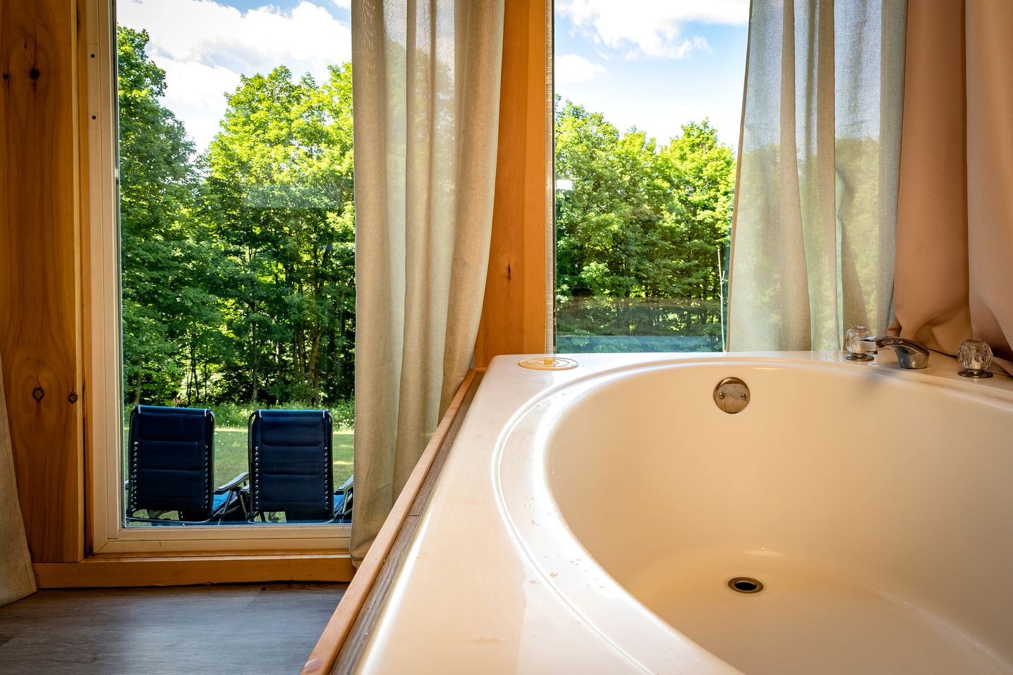 Cozy Tiny House Glamping Rental in New York with Views of the Catskills